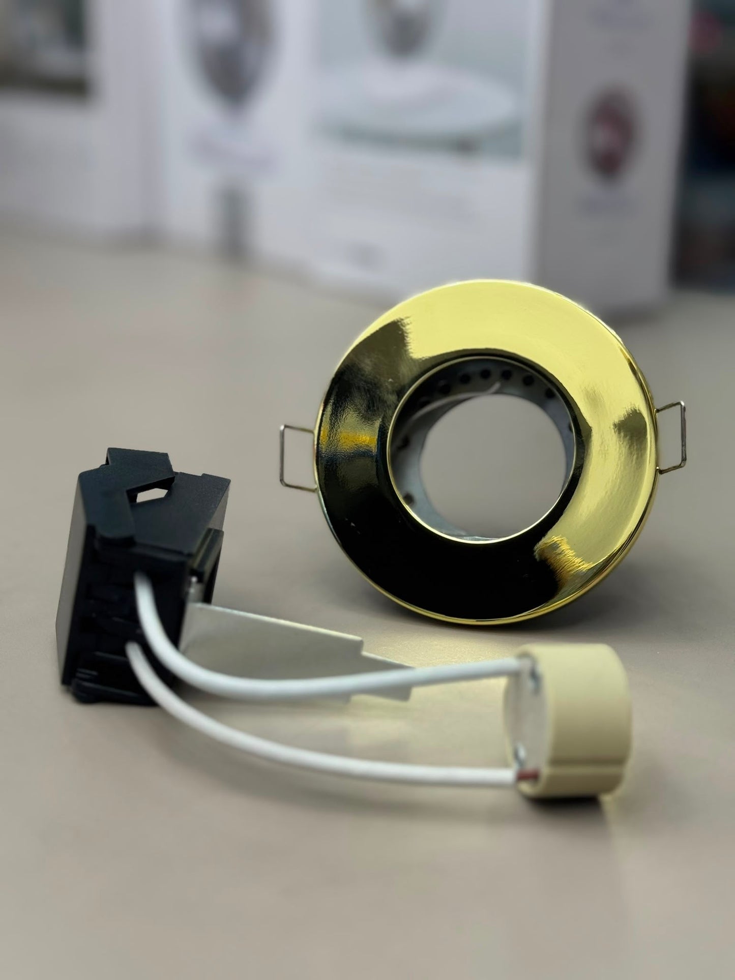 GU10 Holder Downlight IP20 35W – Shiny Gold
