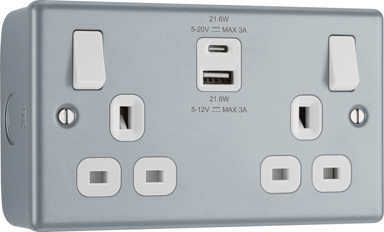 BG Metal Clad Double switched single pole, with USB A + C (22W) - MC522UAC22-01