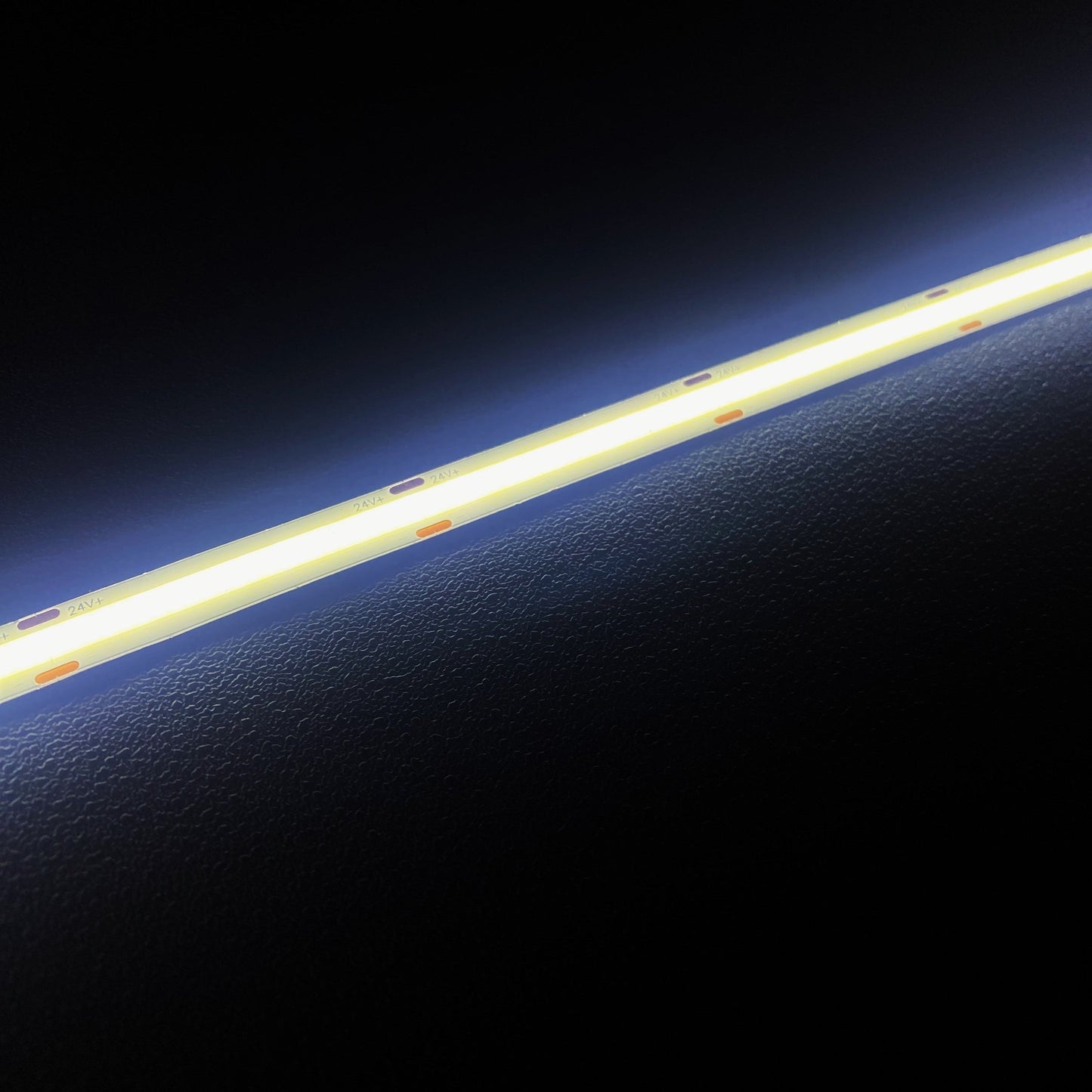 Cool White COB LED Strip Light - 24V, 528 LEDs/m, 14W/m