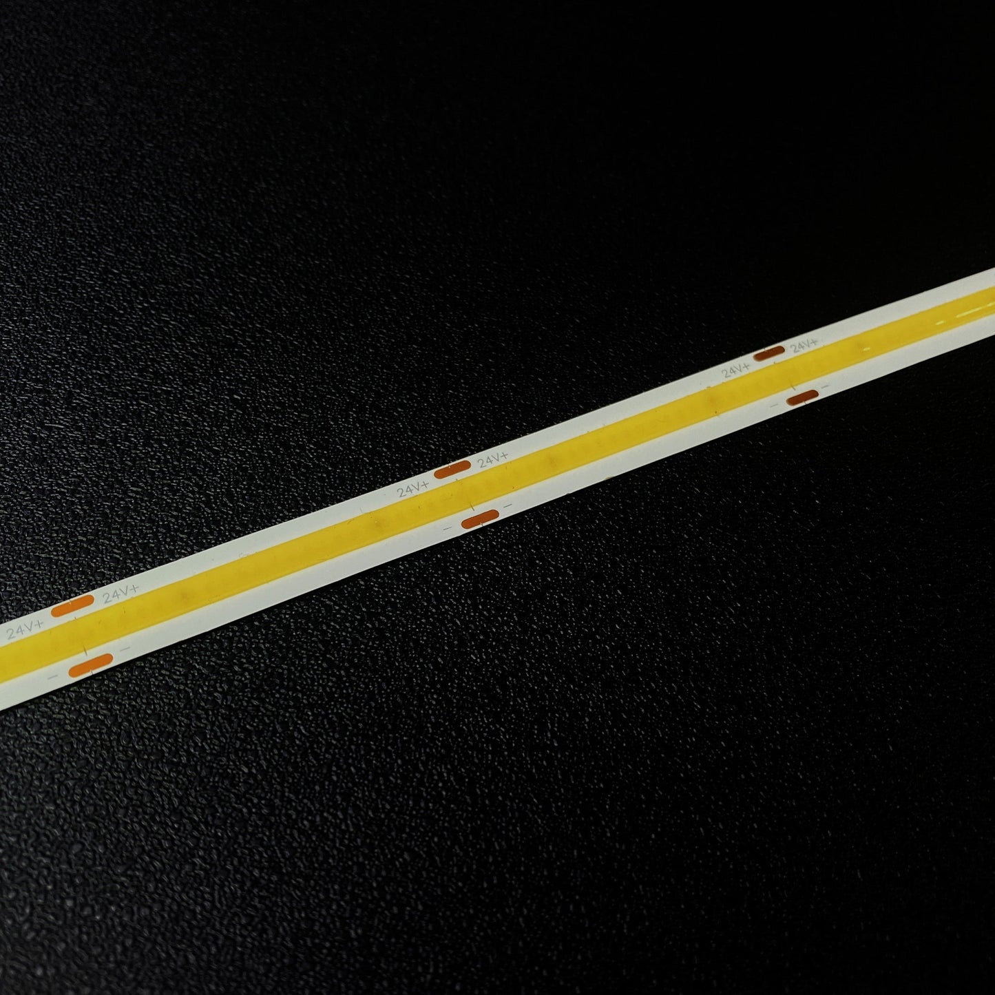 Cool White COB LED Strip Light - 24V, 528 LEDs/m, 14W/m