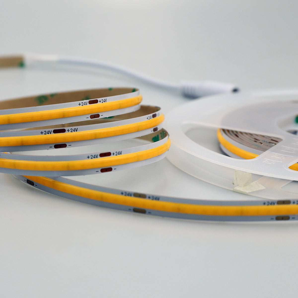24V COB LED Strip Lights with 480 LEDs/M, 12W/M, 1200lm/M, CRI 90-92, 6500K