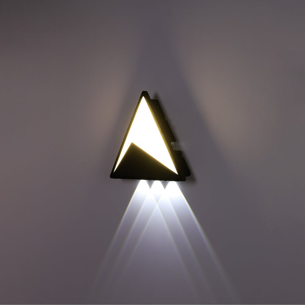 Pyramid Modern Plastic LED Outdoor Wall Light 15W Cool White