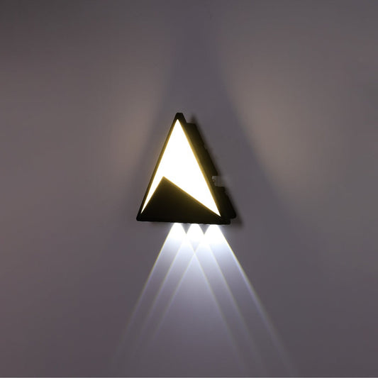 Pyramid Modern Plastic LED Outdoor Wall Light 15W Cool White