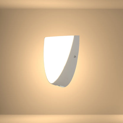 Semi-ellipse Plastic Modern LED Outdoor Wall Light 15W