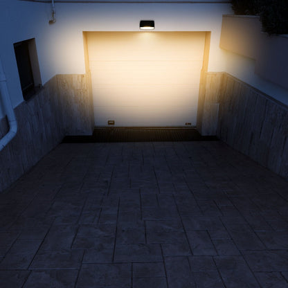 Solar-Powered LED Security Wall Light with PIR Sensor